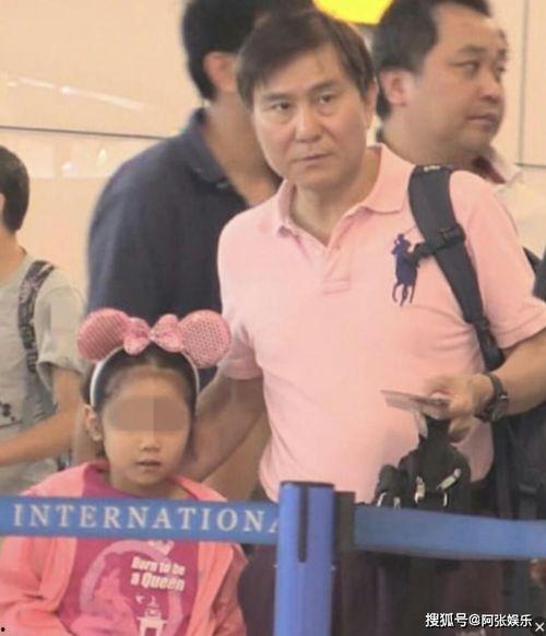 娱乐圈唠嗑吃瓜,揭秘明星幕后故事，一起吃瓜唠嗑！